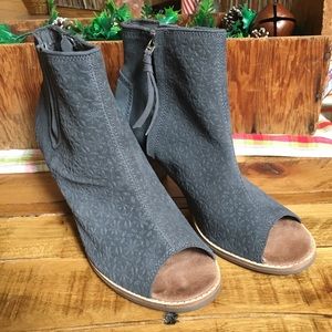 Toms Peep Toe Boots 💫
